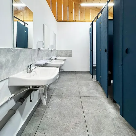 Relax By The Sea キャンプ場 コスティネシュティ